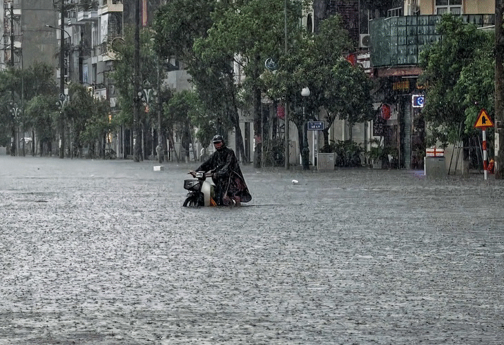 Từ đêm mai 9-7, miền Bắc mưa lớn diện rộng